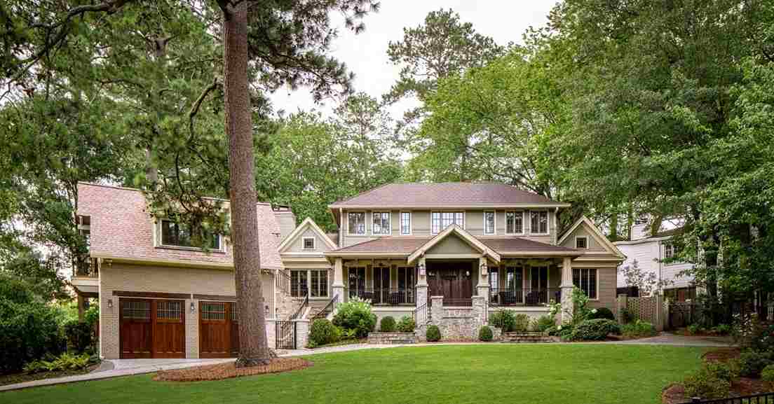 Carriage House Inside an Atlanta Carriage Home Addition